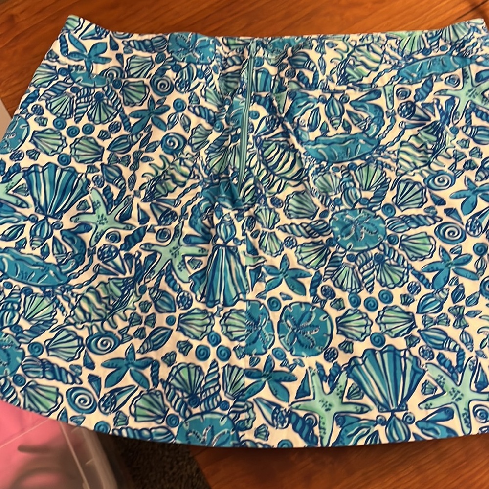 Lilly Pulitzer Blue & White Shell Print Skort - Picture 4 of 5
